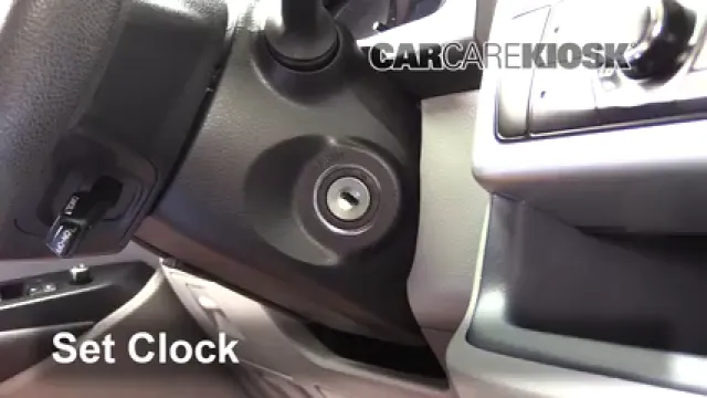 2015 Toyota Highlander LE 2.7L 4 Cyl. Reloj Fijar hora de reloj